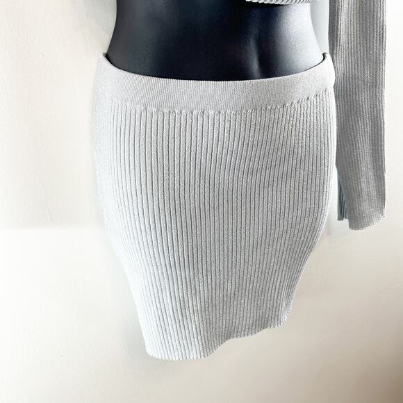PrettyLittleThing Silver Glitter Knit Open Back Top and Mini Skirt Set S / M - Picture 10 of 12